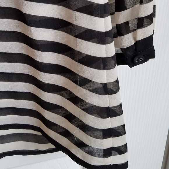 Sheer striped blouse - Picture 2 of 7